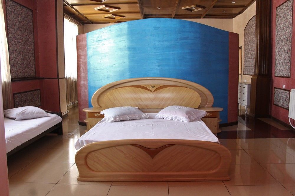 Aratta Hotel Argavand ภายนอก รูปภาพ