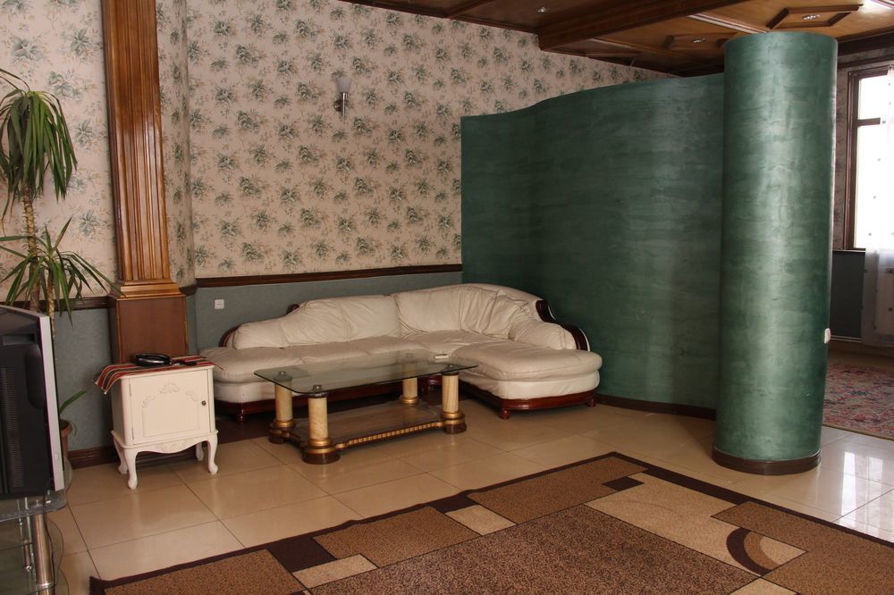 Aratta Hotel Argavand ภายนอก รูปภาพ