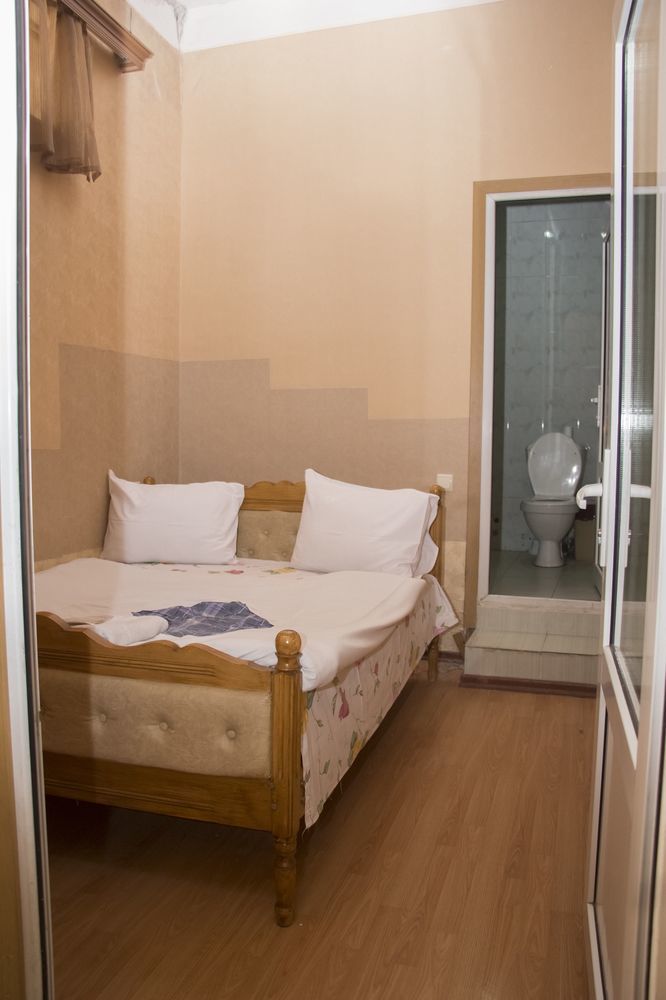 Aratta Hotel Argavand ภายนอก รูปภาพ