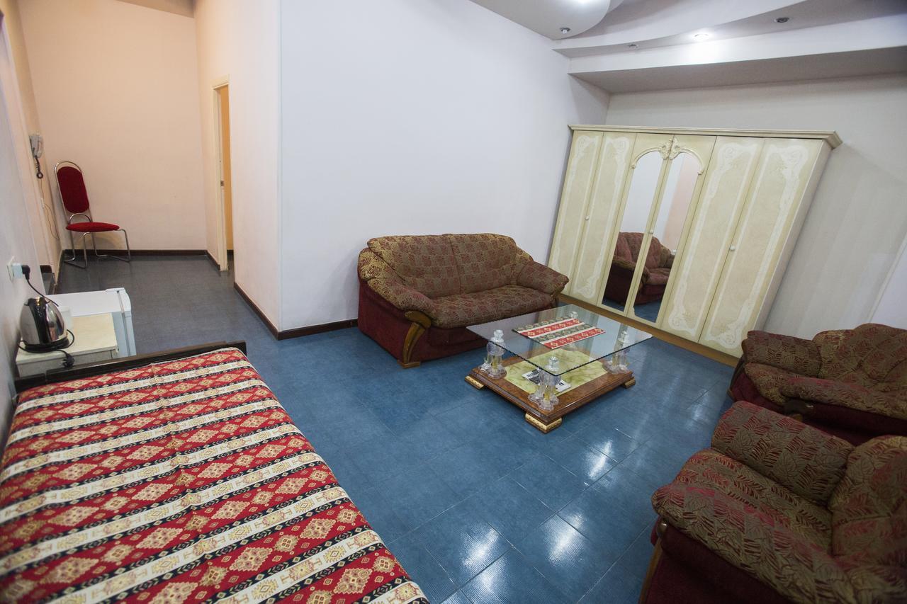 Aratta Hotel Argavand ภายนอก รูปภาพ