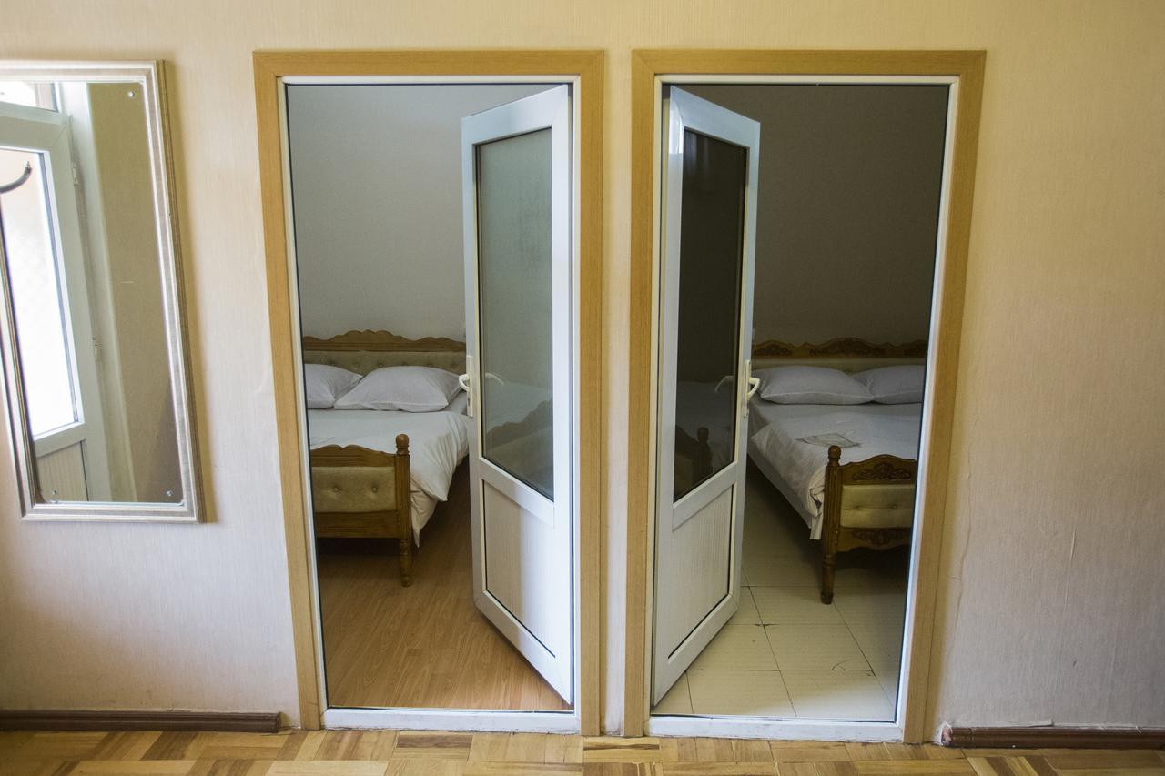 Aratta Hotel Argavand ภายนอก รูปภาพ