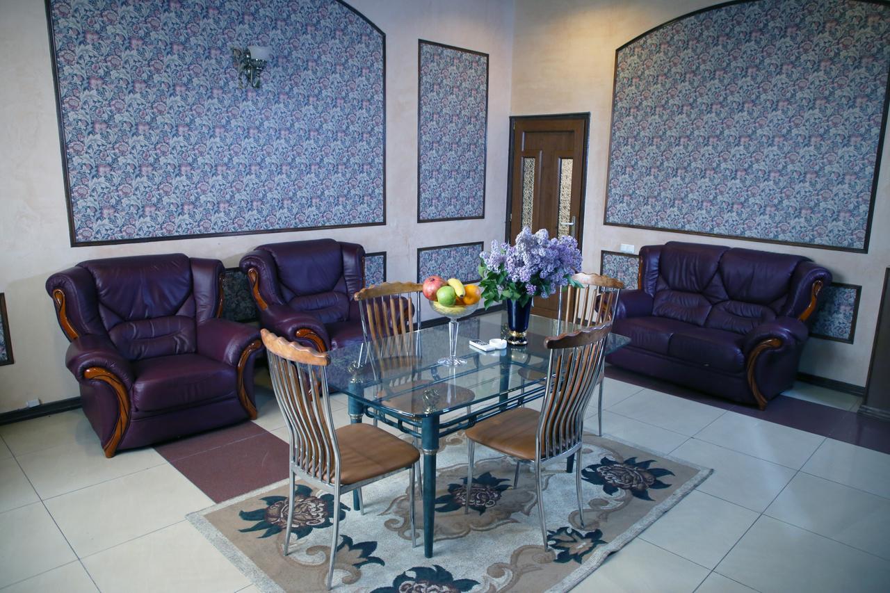 Aratta Hotel Argavand ภายนอก รูปภาพ