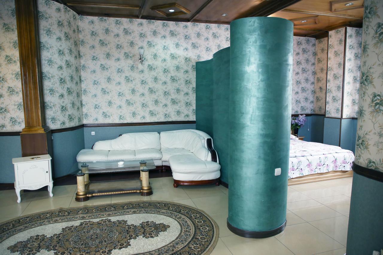Aratta Hotel Argavand ภายนอก รูปภาพ