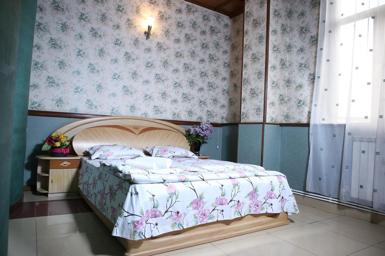 Aratta Hotel Argavand ภายนอก รูปภาพ