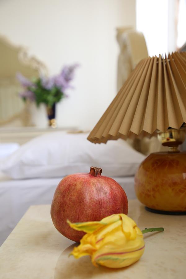 Aratta Hotel Argavand ภายนอก รูปภาพ